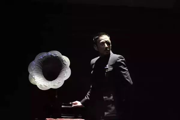 陈道明主演的电视剧全部_陈道明_陈道明老婆