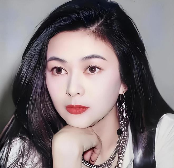 影视演员关之琳_特工绍特剧情深度解析_深度解析关之琳的演艺之路