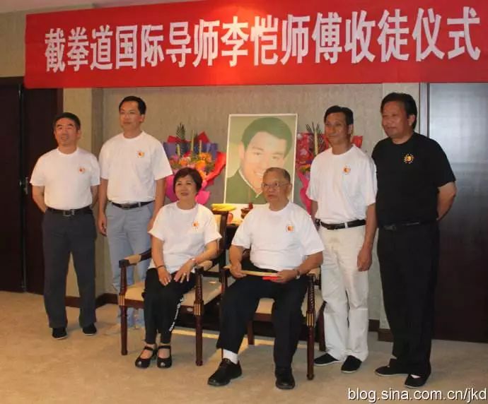李小龙与中国武术的结合_李小龙武术的终极目的_李小龙武术思想