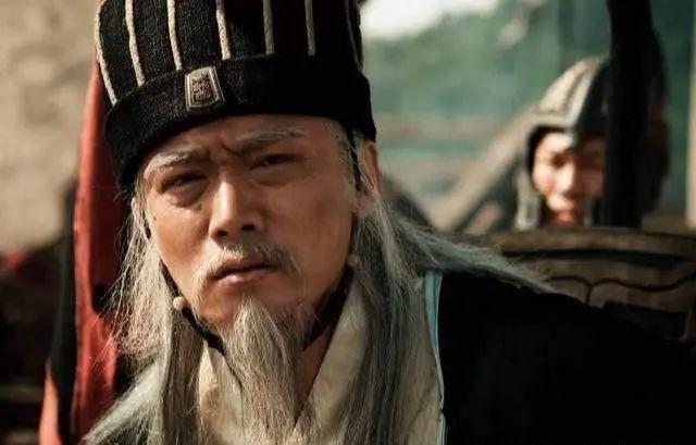 李斯制定了一系列重要政策_李斯的军事影响与战略思考_李斯提出的观点
