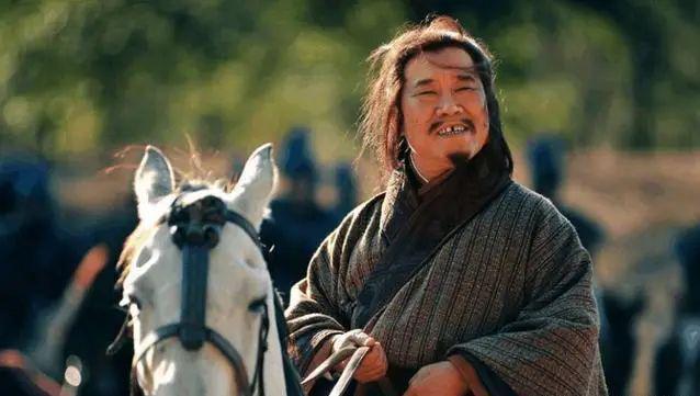 李斯制定了一系列重要政策_李斯的军事影响与战略思考_李斯提出的观点