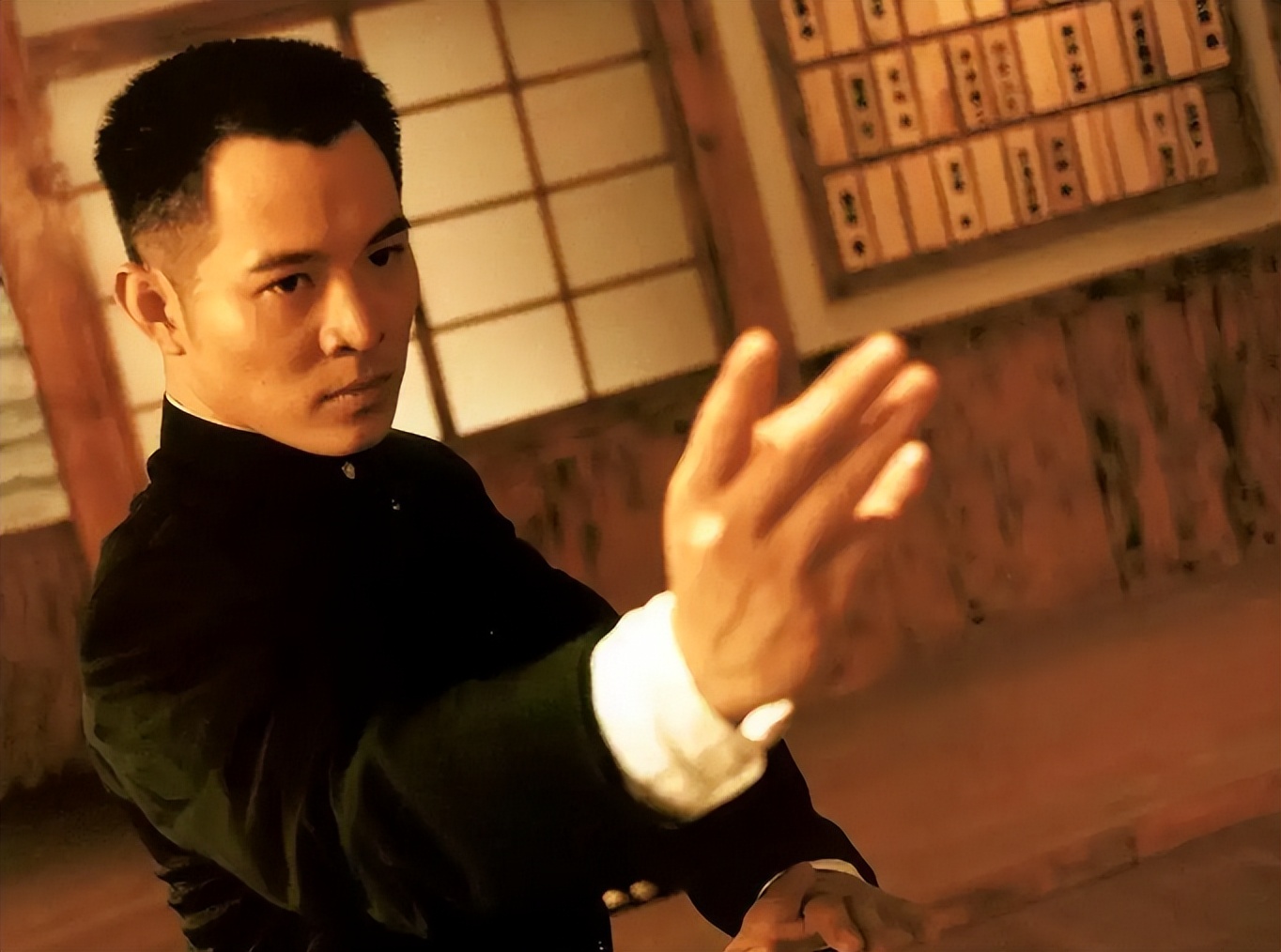 谁是最能打的动作影星？李连杰揭秘电影功夫与实战的差异
