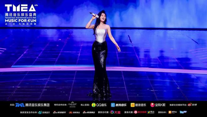 张杰演出2021_张杰参与的音乐盛典将全球视野带入华语乐坛_张杰音乐盛典