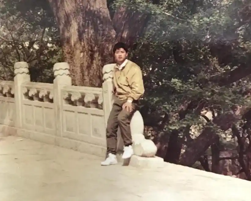 胡润的成功背后：学习与成长_胡润创业_成功女人的背后