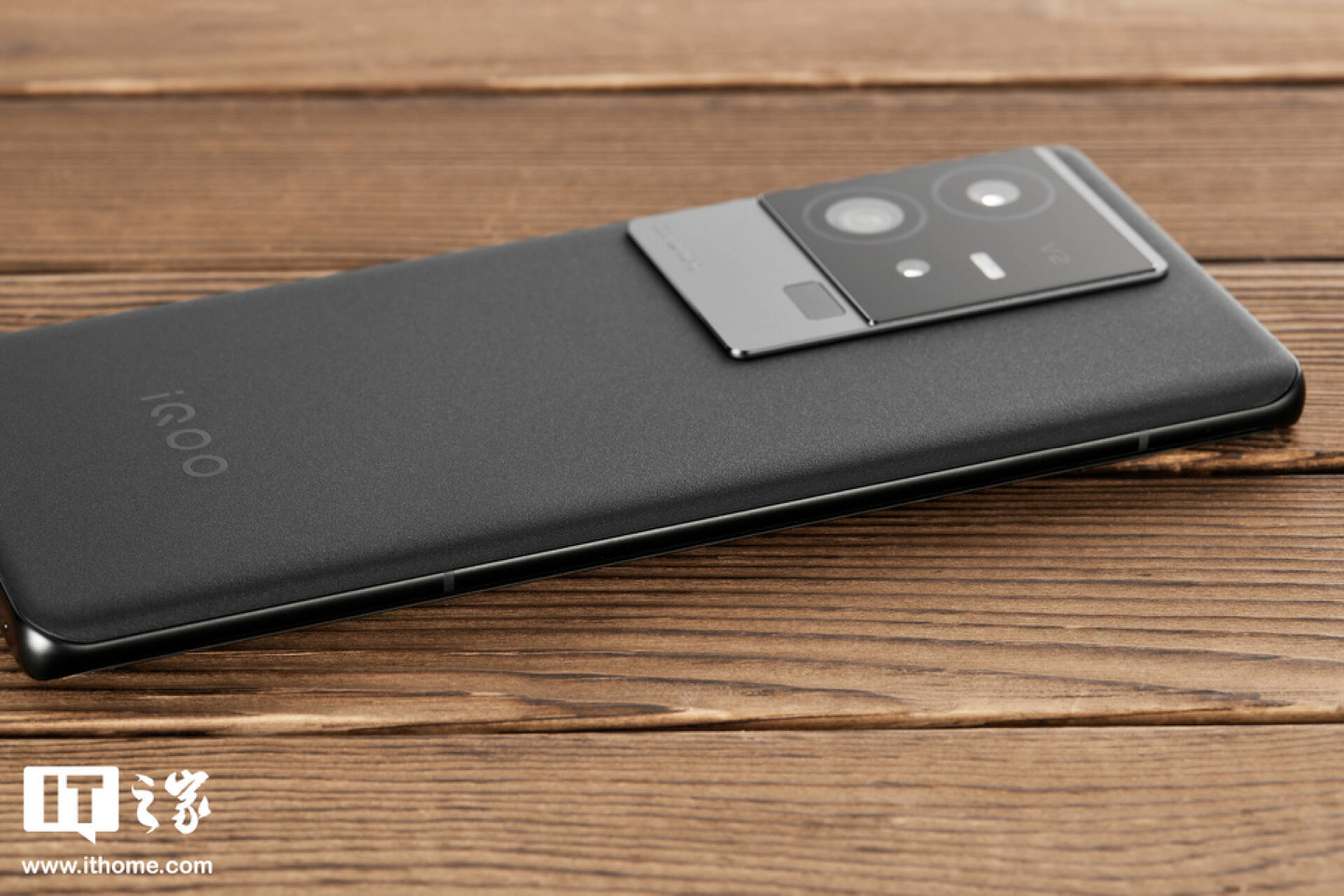 如何选择适合自己的iQOO手机配件?_iqoo7必备配件_iqoo配件都有什么