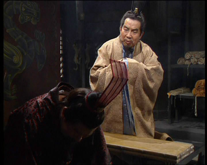 贾诩的智慧_贾诩的政治智慧与谋略总结_贾诩的谋略