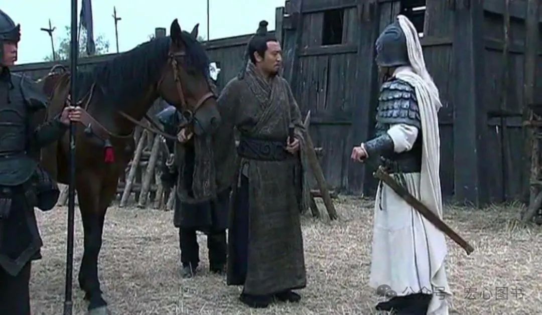 赤壁之战写出了黄盖是怎样的人_黄忠在赤壁之战中的表现_赤壁黄忠传