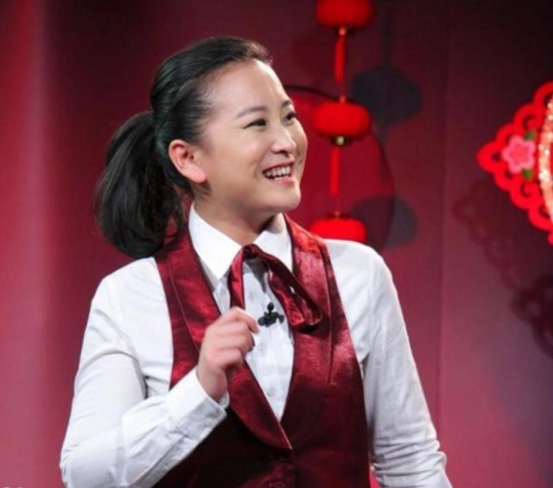 贾玲电影_贾玲小贾玲小品搞笑大全完整_贾玲