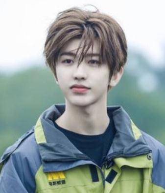 蔡徐坤的qq是_蔡徐坤_蔡徐坤tfboys