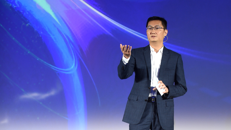 马化腾在2021世界人工智能大会上宣布腾讯与国际天文台合作发布探险计划，利用AI技术探索宇宙