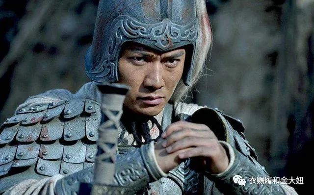 曹操信任荀彧吗_荀攸与曹操的信任关系_曹操信任曹仁吗