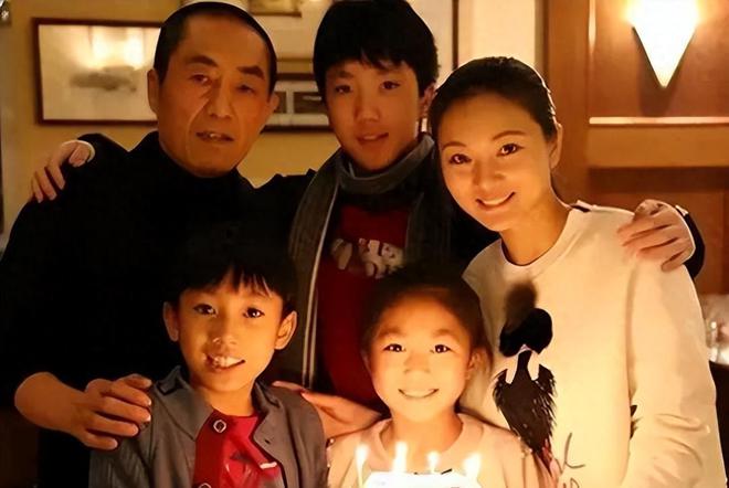 巩俐导演_巩俐与世界级导演的合作_巩俐合作的大导演